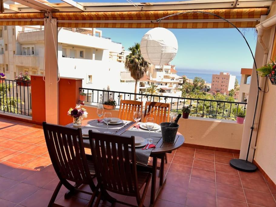 Benalmadena Costa Malaga Apartamento Muy Acogedor Con Vistas Al Mar Terraza Gigante Para Verano E Invierno Parking Benalmádena Exterior foto