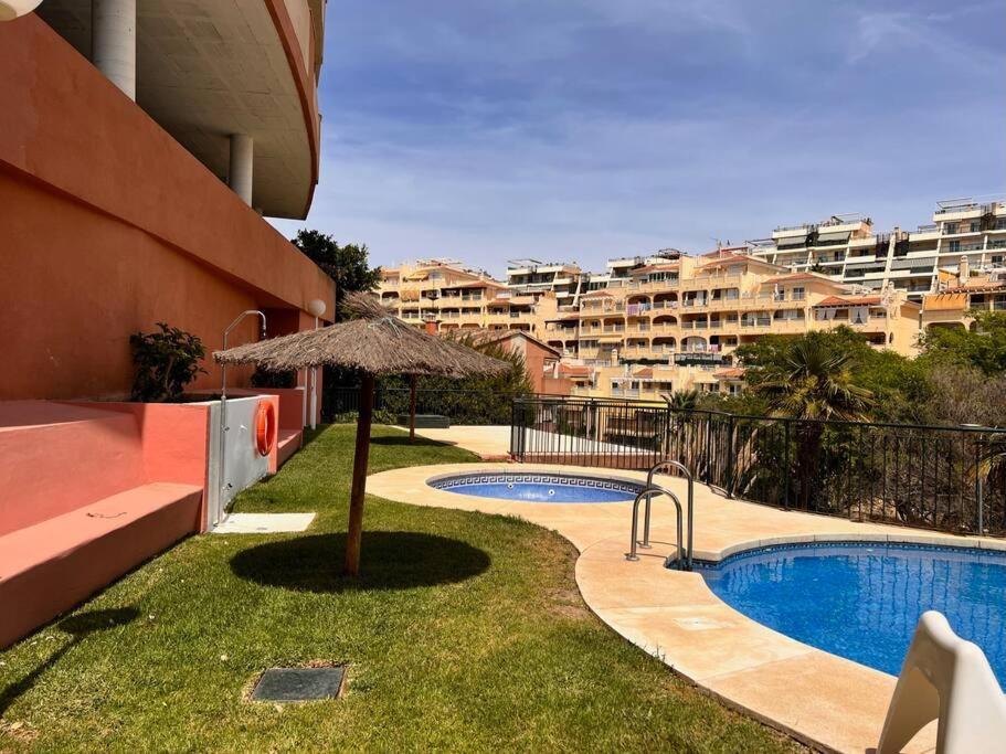 Benalmadena Costa Malaga Apartamento Muy Acogedor Con Vistas Al Mar Terraza Gigante Para Verano E Invierno Parking Benalmádena Exterior foto
