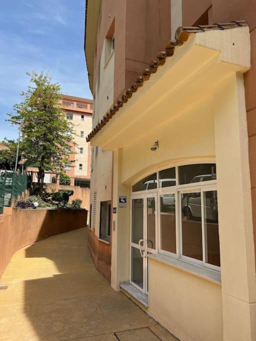 Benalmadena Costa Malaga Apartamento Muy Acogedor Con Vistas Al Mar Terraza Gigante Para Verano E Invierno Parking Benalmádena Exterior foto